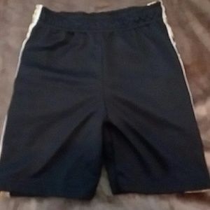 Boys size 5 shorts